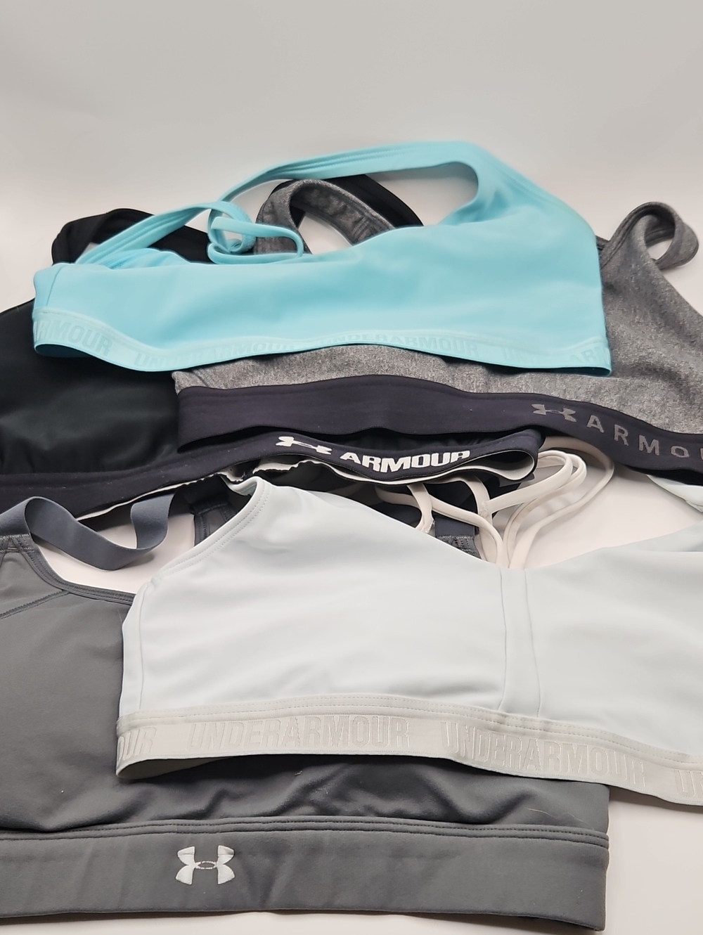 Bundle Under Armour Sports Bras Med Lot Of 5 UA